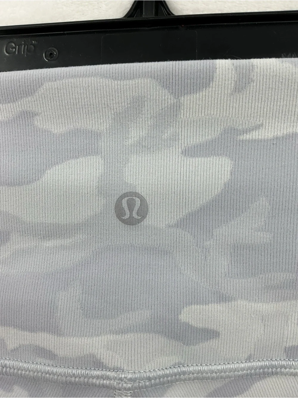 lululemon athletica Gray Camo Skinny Jeans 1065
